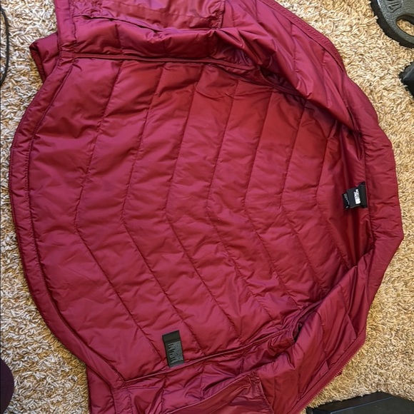 The North Face Red Puffer Jacket with High Collar - Picture 3 of 4